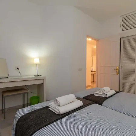 Altamira 60 - One Bed Apartament *
